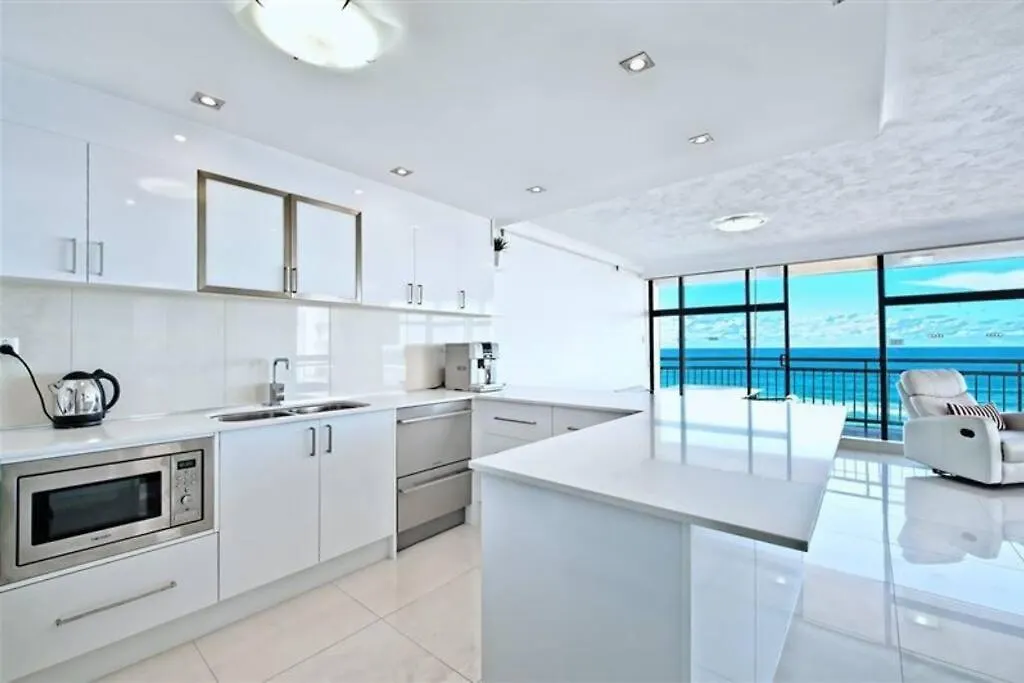 Surfers Paradise Apartment With Amazing Views Gold Coast